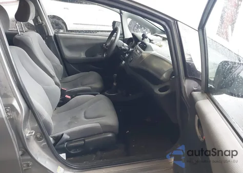 2010 Honda Fit из США, поврежденный, VIN JHMGE8G2XAC011060